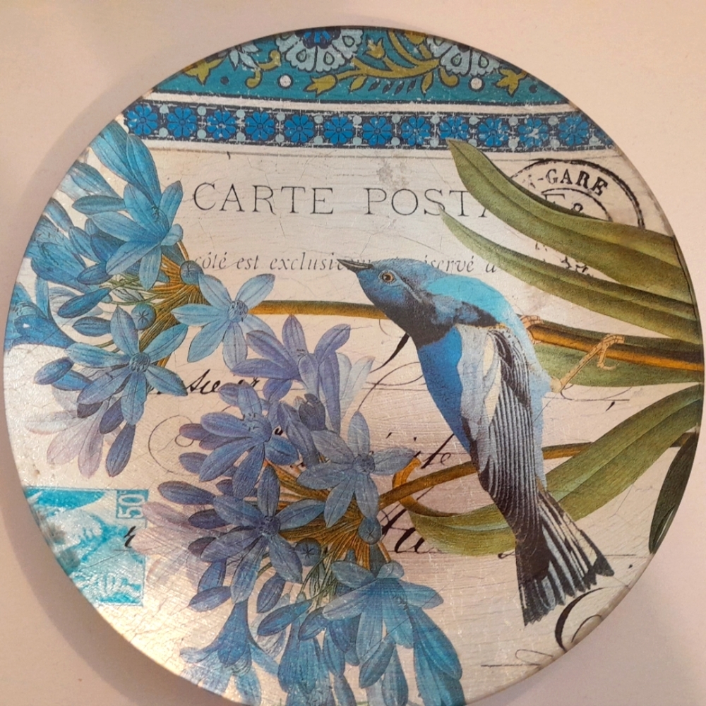 Decorative plate for wall hanging